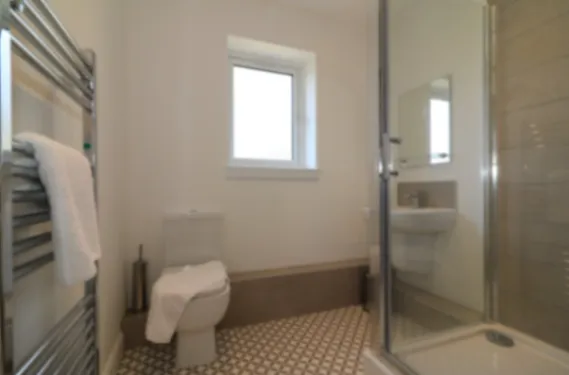 View Railway House 5 bed - Maryhill Glasgow - Apartment in G23 5LA, Glasgow, Glasgow, Scotland, United Kingdom Railway House 5 bed - Maryhill Glasgow - Apartment in G23 5LA, Glasgow, Glasgow, Scotland, United Kingdom - Property image 46 - VivreStays
