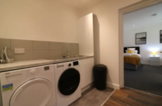 View Railway House 5 bed - Maryhill Glasgow - Apartment in G23 5LA, Glasgow, Glasgow, Scotland, United Kingdom Railway House 5 bed - Maryhill Glasgow - Apartment in G23 5LA, Glasgow, Glasgow, Scotland, United Kingdom - Property image 52 - VivreStays