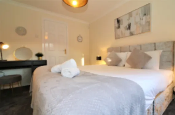 View Shield House - Govan Glasgow - Apartment in G51 4XJ, Glasgow, Glasgow, Scotland, United Kingdom Shield House - Govan Glasgow - Apartment in G51 4XJ, Glasgow, Glasgow, Scotland, United Kingdom - Property image 6 - VivreStays