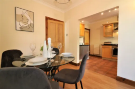 View Lincoln View - Glasgow Glasgow - Apartment in G13 2AA, Glasgow, Glasgow, Scotland, United Kingdom Lincoln View - Glasgow Glasgow - Apartment in G13 2AA, Glasgow, Glasgow, Scotland, United Kingdom - Property image 18 - VivreStays