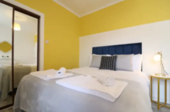 Bueno View - Greenock - Apartments in 2 Buccleuch Street, Greenock, PA15 1NY, United Kingdom - Property image 2 - VivreStays