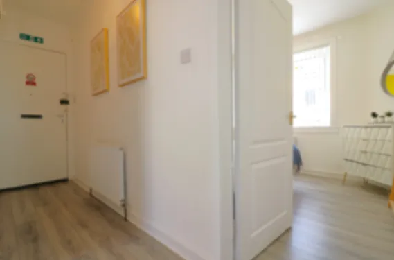 Bueno View - Greenock - Apartments in 2 Buccleuch Street, Greenock, PA15 1NY, United Kingdom - Property image 10 - VivreStays