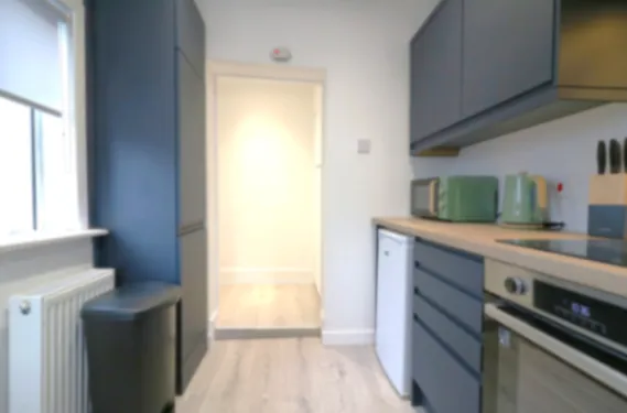 View St. James House - Paisley - Apartments in 26 St James Avenue, Paisley, PA3 1SB, United Kingdom St. James House - Paisley - Apartments in 26 St James Avenue, Paisley, PA3 1SB, United Kingdom - Property image 30 - VivreStays