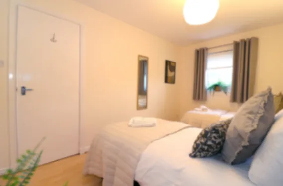 Summerhill House - Glasgow - Apartments in 12 Summerhill Place, Glasgow, G15 7JA, United Kingdom - Property image 13 - VivreStays