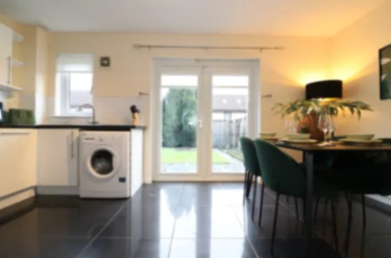 Summerhill House - Glasgow - Apartments in 12 Summerhill Place, Glasgow, G15 7JA, United Kingdom - Property image 18 - VivreStays