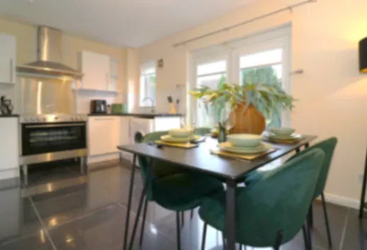 Summerhill House - Glasgow - Apartments in 12 Summerhill Place, Glasgow, G15 7JA, United Kingdom - Property image 23 - VivreStays