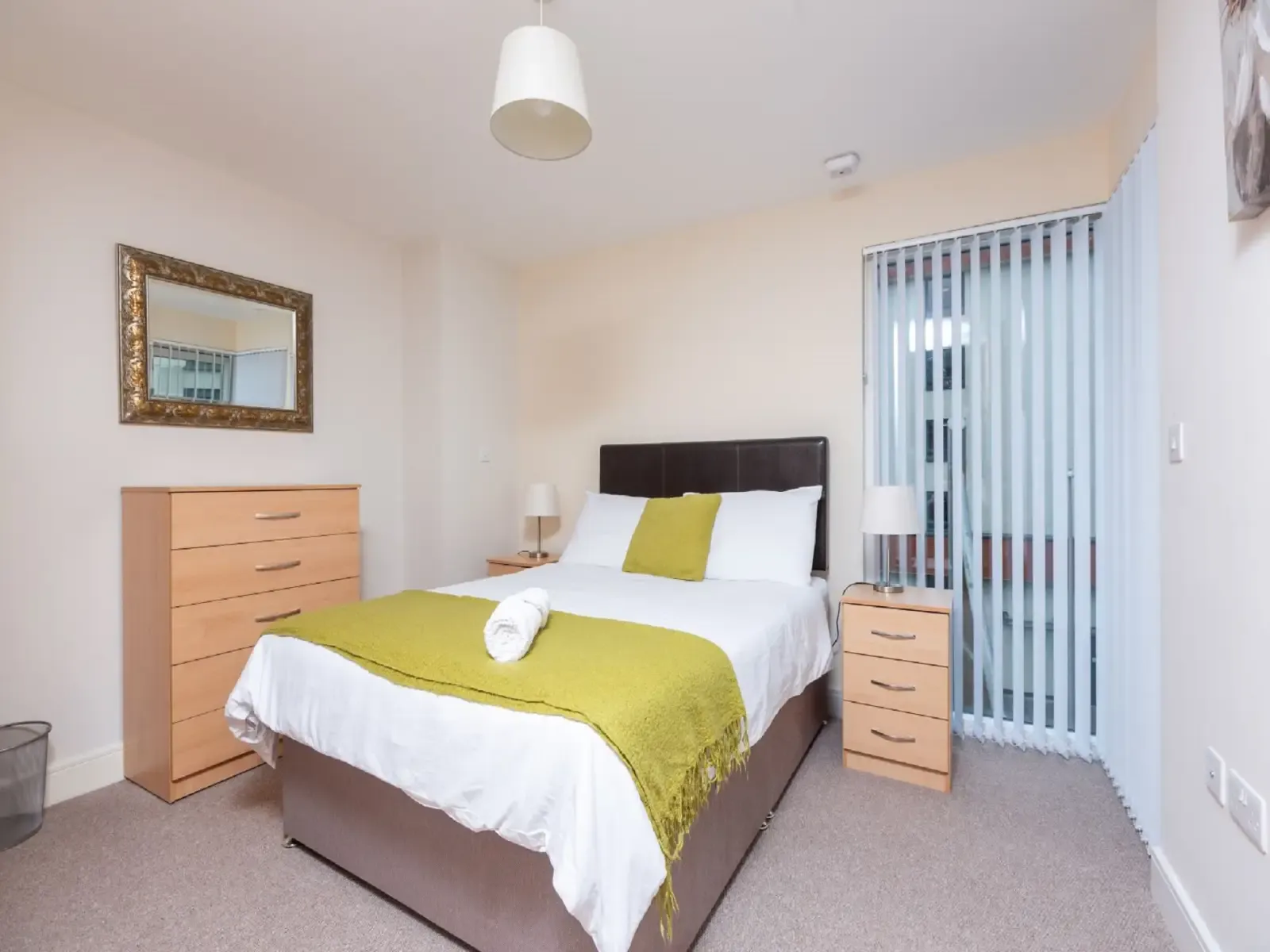 Marina View in Trawler Road, Swansea, SA1 1LB, United Kingdom - Property image 2 - VivreStays