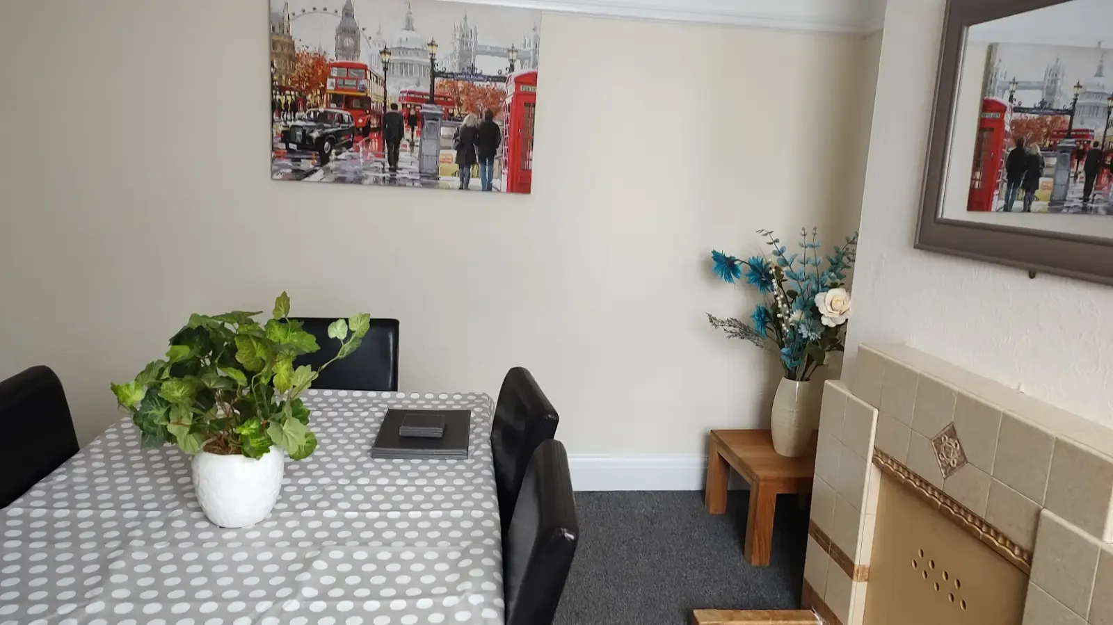 Ilston House in SA2 0UR - Property image 6 - VivreStays
