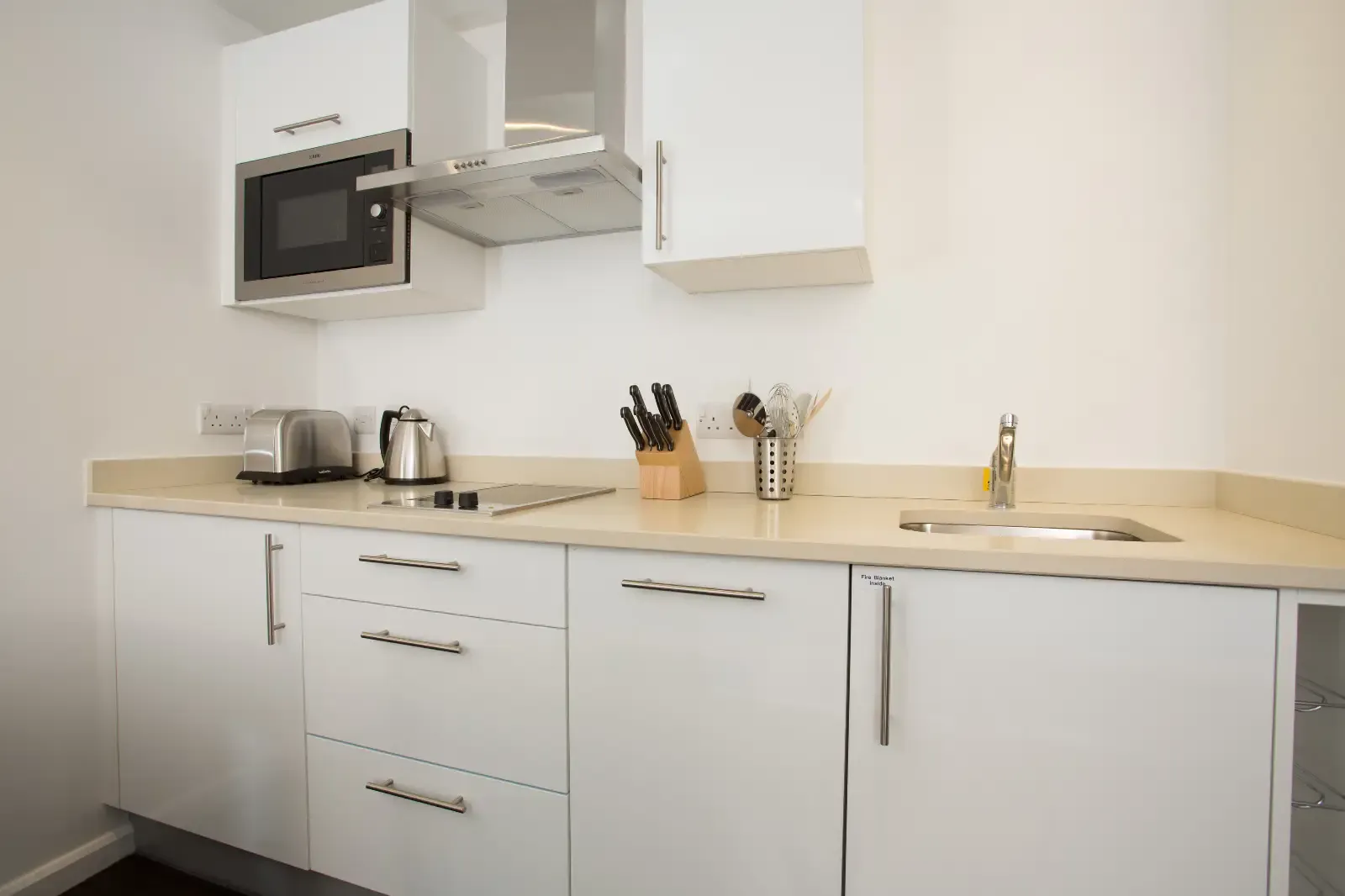 One Bedroom Suite serviced apartment - Birmingham - VivreStays