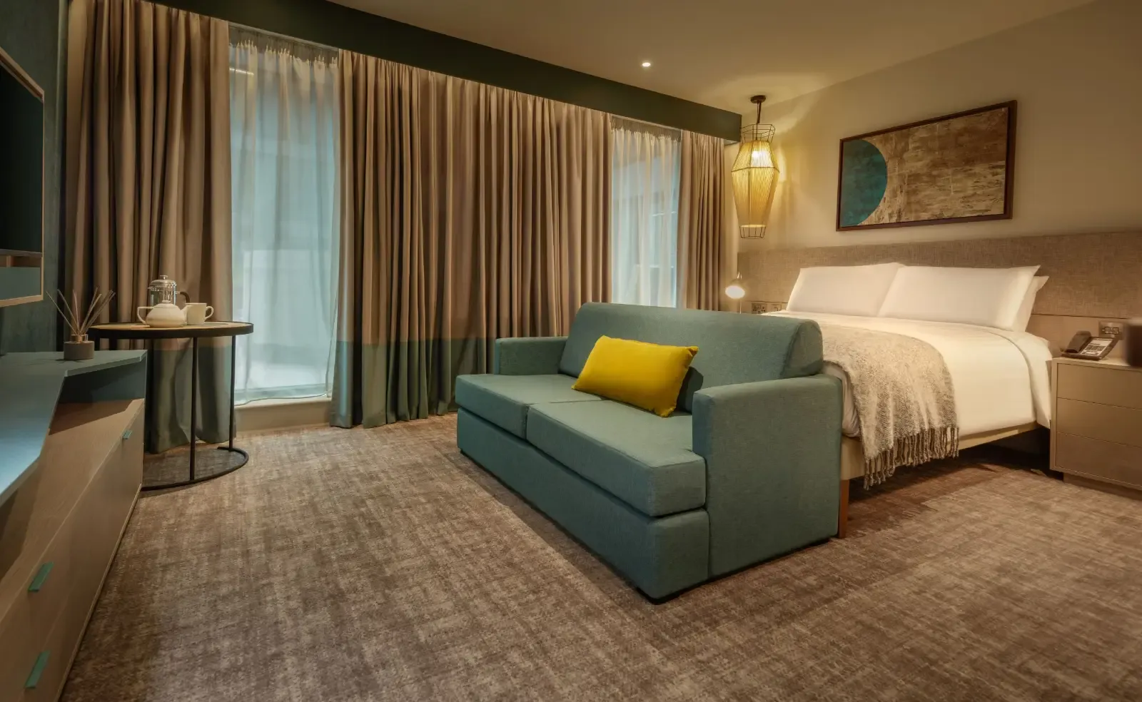 Staybridge Suites London - Heathrow Bath Road, an IHG Aparthotel, Studio Suite serviced apartment - West Drayton - VivreStays