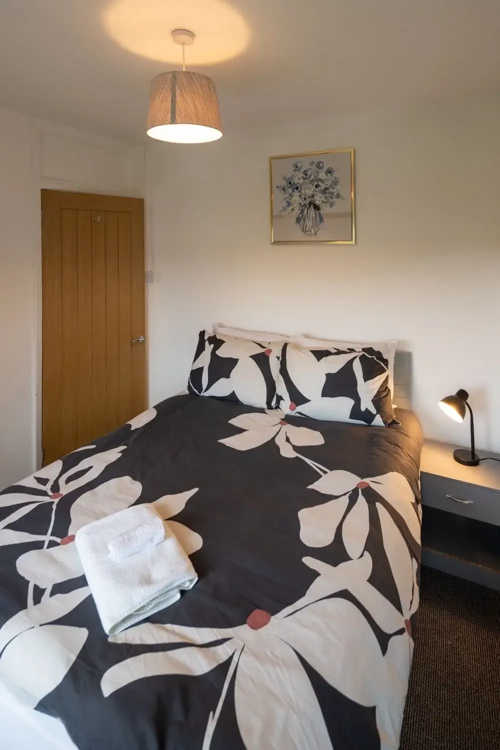 3 Bed Home | Free Parking | Fast Wi-Fi | Bristol in BS4 1SU, Bristol, Bristol, England, United Kingdom - Property image 10 - VivreStays
