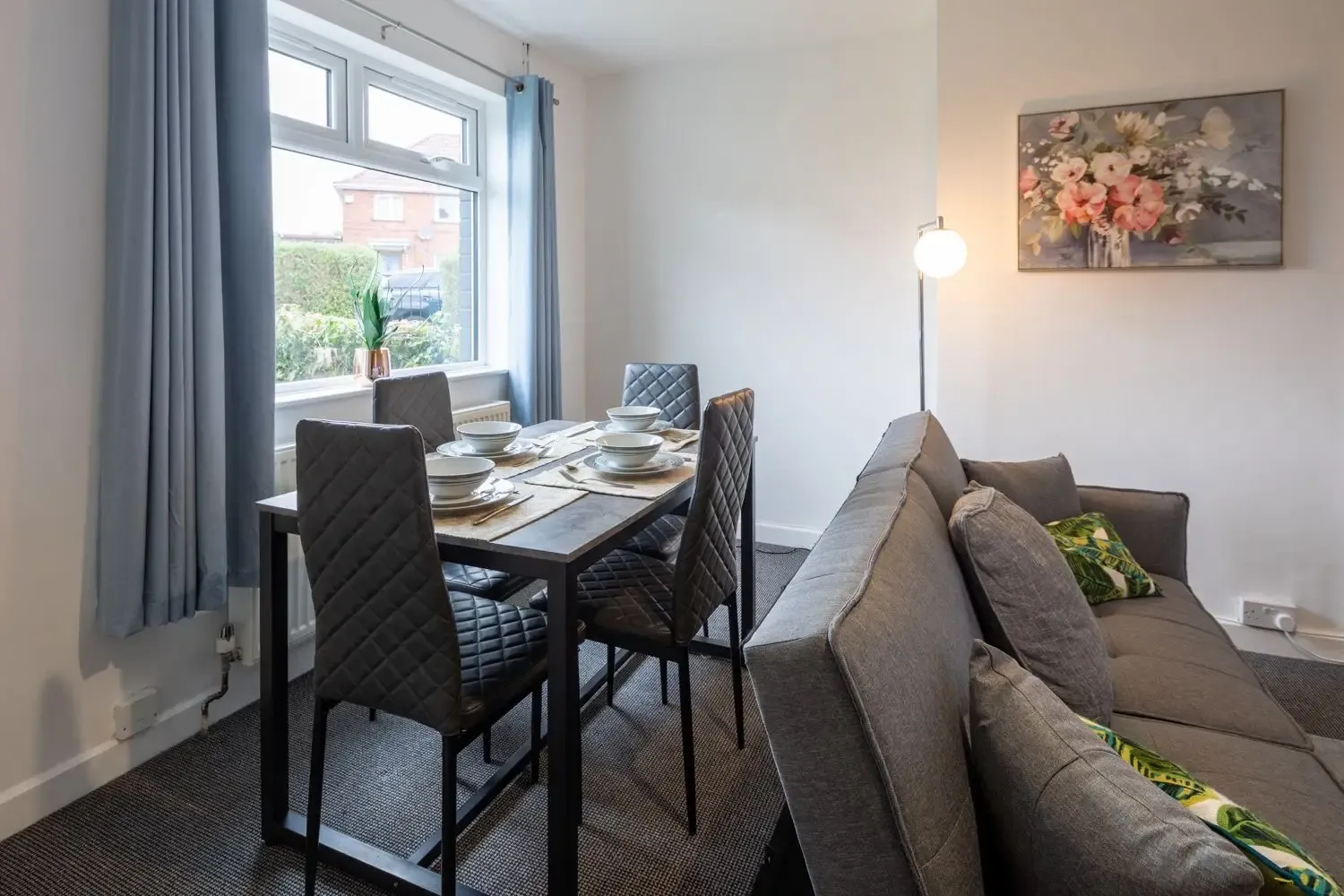 3 Bed Home | Free Parking | Fast Wi-Fi | Bristol in BS4 1SU, Bristol, Bristol, England, United Kingdom - Property image 8 - VivreStays