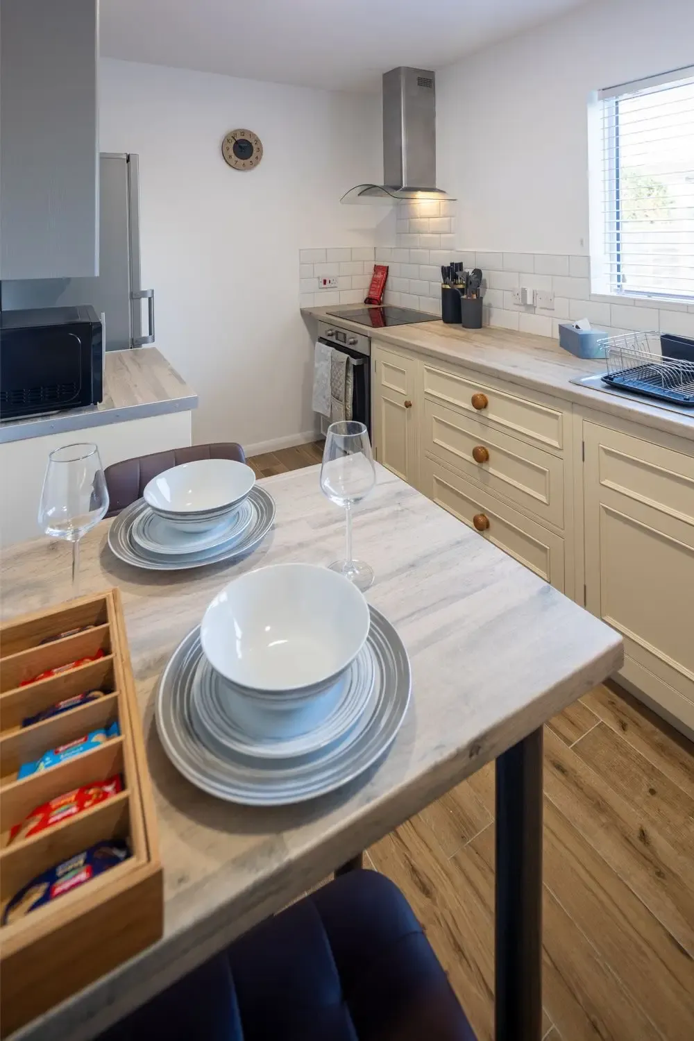 3 Bed Home | Free Parking | Fast Wi-Fi | Bristol in BS4 1SU, Bristol, Bristol, England, United Kingdom - Property image 24 - VivreStays