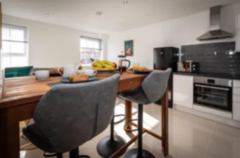 Amazing Iona- 2Bedroom Apartment in 151 Albert Road South, Southampton, SO14 3FR, United Kingdom - Property image 3 - VivreStays