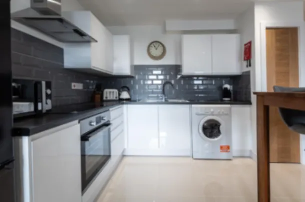 Amazing Iona- 2Bedroom Apartment in 151 Albert Road South, Southampton, SO14 3FR, United Kingdom - Property image 9 - VivreStays