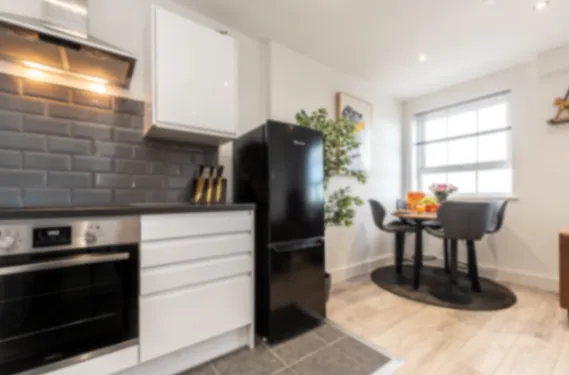 Comfty Ventura- 2 Bedroom Apartment in 151 Albert Road South, SO14 3FR - Property image 9 - VivreStays