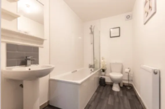 Charming Britannia- 2 Bedroom Apartment in 151 Albert Road South, Southampton, SO14 3FR, United Kingdom - Property image 7 - VivreStays