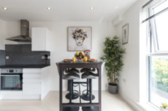 Charming Britannia- 2 Bedroom Apartment in 151 Albert Road South, Southampton, SO14 3FR, United Kingdom - Property image 10 - VivreStays