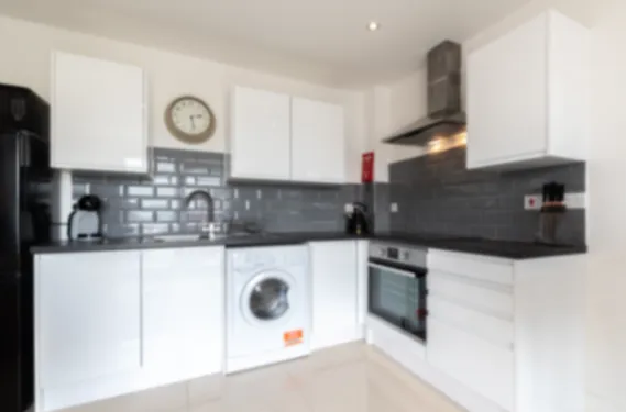 Charming Britannia- 2 Bedroom Apartment in 151 Albert Road South, Southampton, SO14 3FR, United Kingdom - Property image 11 - VivreStays
