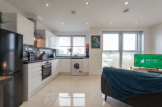 Stunning Aurora- 1 Bedroom Apartment in 151 Albert Road South, Southampton, SO14 3FR, United Kingdom - Property image 5 - VivreStays