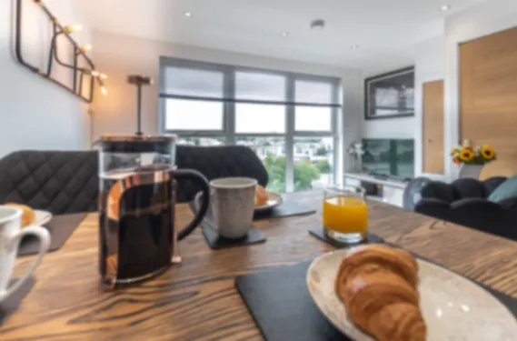 Well-Appointed Queen Mary- 2 Bedroom Apartment in 151 Albert Road South, Southampton, SO14 3FR, United Kingdom - Property image 2 - VivreStays