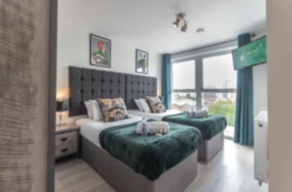 Well-Appointed Queen Mary- 2 Bedroom Apartment in 151 Albert Road South, Southampton, SO14 3FR, United Kingdom - Property image 5 - VivreStays