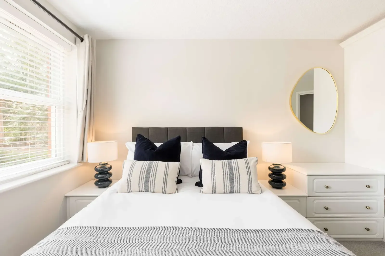 View Apt 5 Chestnut Court Leamington Spa in 4 Guy's Cliffe Avenue, CV32 6LY Apt 5 Chestnut Court Leamington Spa in 4 Guy's Cliffe Avenue, CV32 6LY - Property image 13 - VivreStays