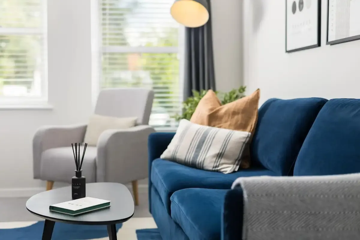 View 2 bed, 1 bath | FREE on-site Parking | Guys Cliffe Avenue CV32 6LY in CV32 6LY, Royal Leamington Spa, Warwickshire, England, United Kingdom 2 bed, 1 bath | FREE on-site Parking | Guys Cliffe Avenue CV32 6LY in CV32 6LY, Royal Leamington Spa, Warwickshire, England, United Kingdom - Property image 13 - VivreStays
