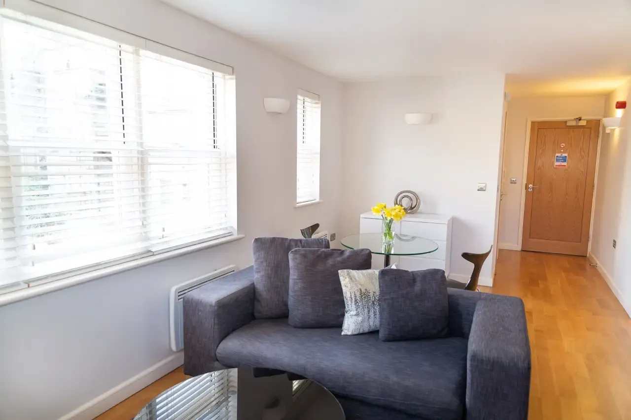 1 bed, 1 bath | FREE on-site Parking | Lift Access | Hertford Street CB4 in CB4 3GH - Property image 6 - VivreStays