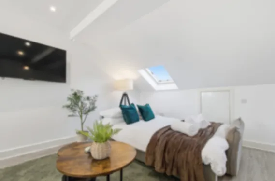 Bamborough Gardens, London W12 in 4 Bamborough Gardens, Hammersmith and Fulham, London, W12 8QN, United Kingdom - Property image 15 - VivreStays