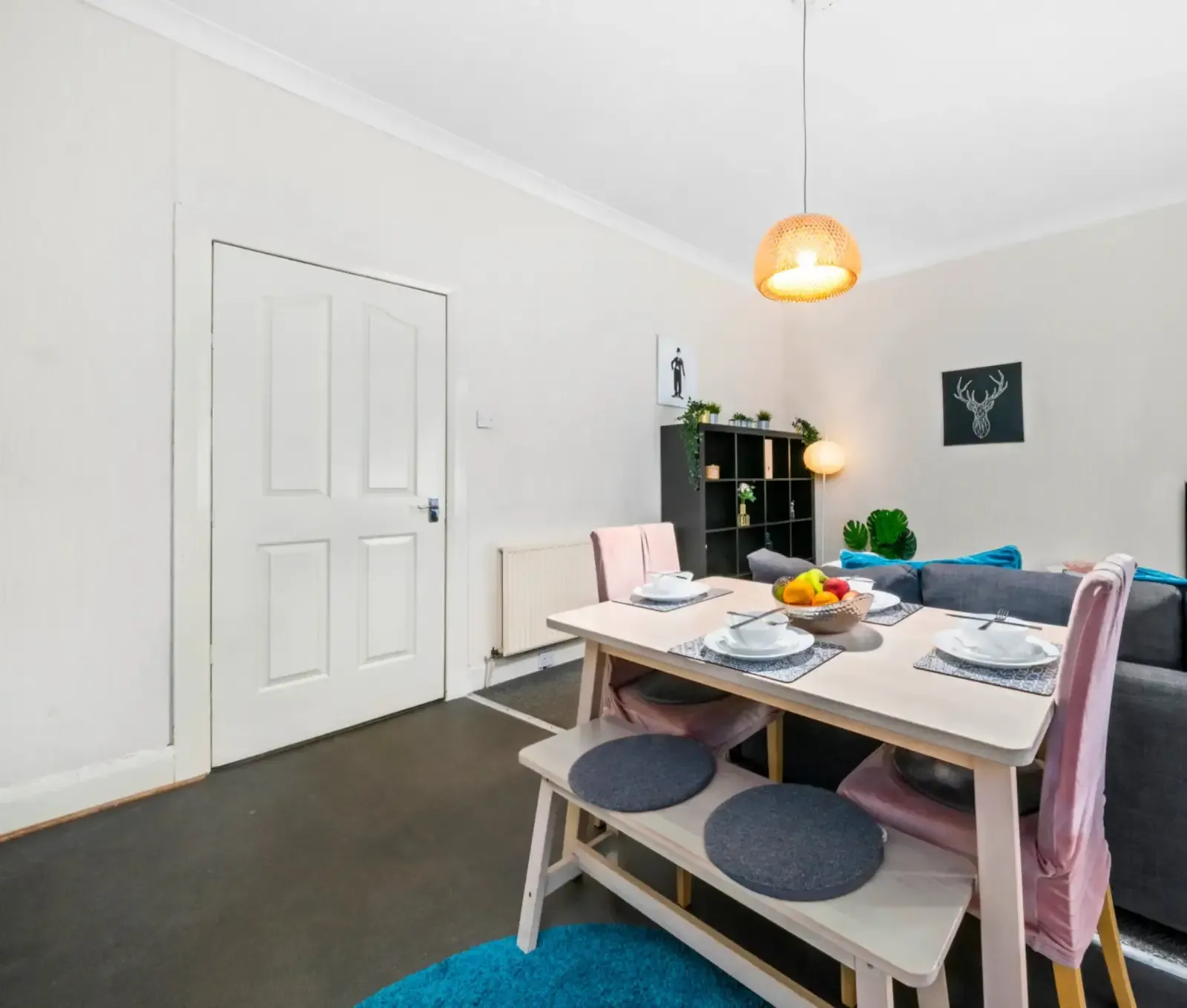 1 bed, 1 bath | Ground Floor | FREE on-site Parking | Elmbank Street ML4 in ML4 2EA, Bellshill, North Lanarkshire, Scotland, United Kingdom - Property image 3 - VivreStays