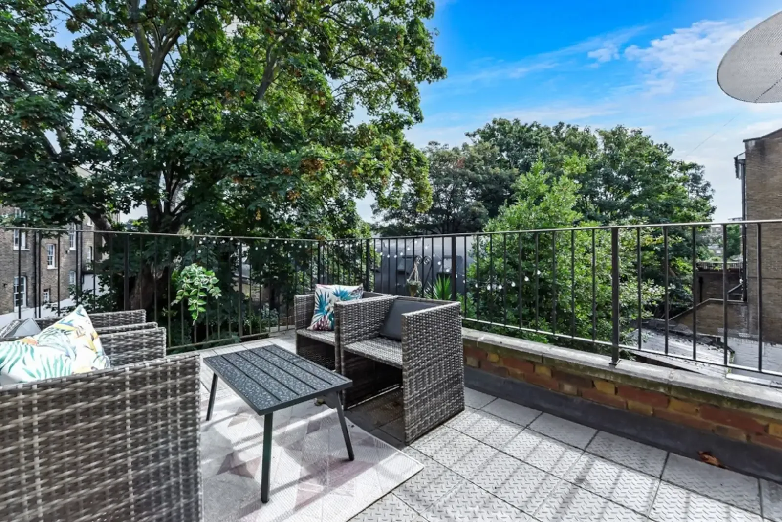 View 1 bed, 1 bath | Rotherfield Street N1 in N1 3DA, London, Greater London, England, United Kingdom 1 bed, 1 bath | Rotherfield Street N1 in N1 3DA, London, Greater London, England, United Kingdom - Property image 6 - VivreStays