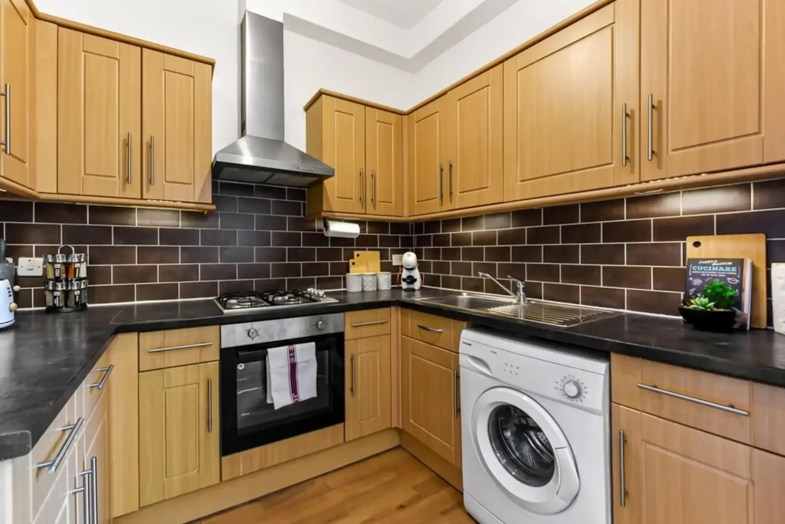 View 1 bed, 1 bath | Rotherfield Street N1 in N1 3DA, London, Greater London, England, United Kingdom 1 bed, 1 bath | Rotherfield Street N1 in N1 3DA, London, Greater London, England, United Kingdom - Property image 4 - VivreStays