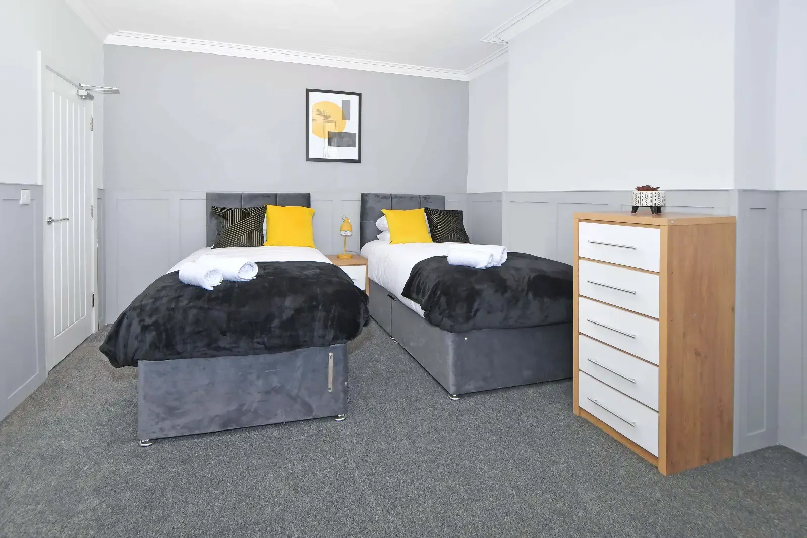 Barnstone Villa - By Sigma Stays in 95 Brooklyn Street, Crewe, CW2 7JE, United Kingdom - Property image 9 - VivreStays