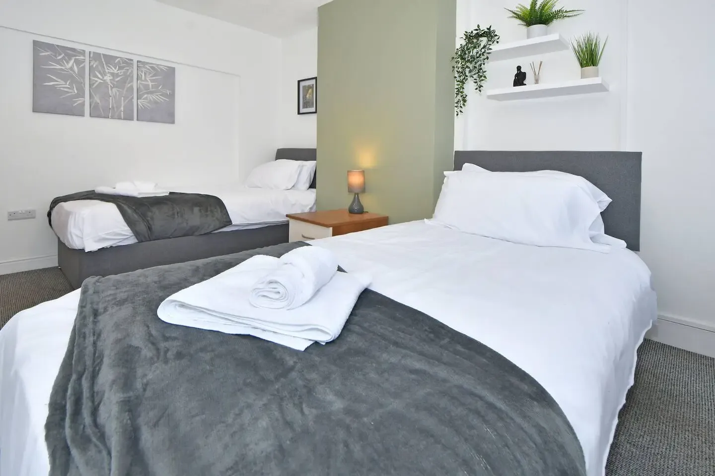 View Croft House - By Sigma Stays in 76 Ford Lane, Crewe, CW1 3EH, United Kingdom Croft House - By Sigma Stays in 76 Ford Lane, Crewe, CW1 3EH, United Kingdom - Property image 3 - VivreStays