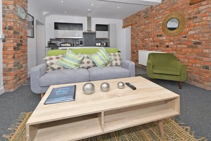 View Lyndale House - By Sigma Stays in 75 Furnival Street, Crewe, CW2 7LH, United Kingdom Lyndale House - By Sigma Stays in 75 Furnival Street, Crewe, CW2 7LH, United Kingdom - Property image 3 - VivreStays