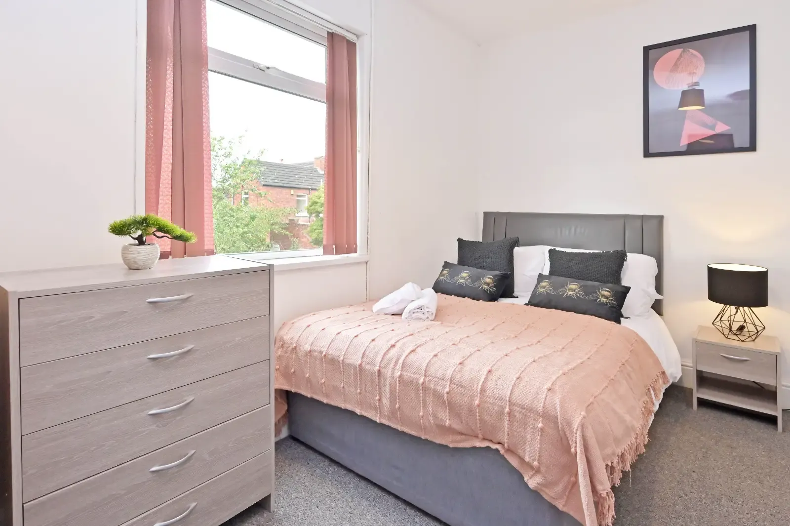 View Hungerford House - By Sigma Stays in 234 Hungerford Road, Crewe, CW1 6EX, United Kingdom Hungerford House - By Sigma Stays in 234 Hungerford Road, Crewe, CW1 6EX, United Kingdom - Property image 17 - VivreStays