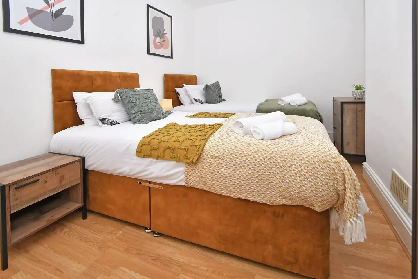 View Myrtle House - By Sigma Stays in 20 Myrtle Street, Crewe, CW2 7HY, United Kingdom Myrtle House - By Sigma Stays in 20 Myrtle Street, Crewe, CW2 7HY, United Kingdom - Property image 3 - VivreStays