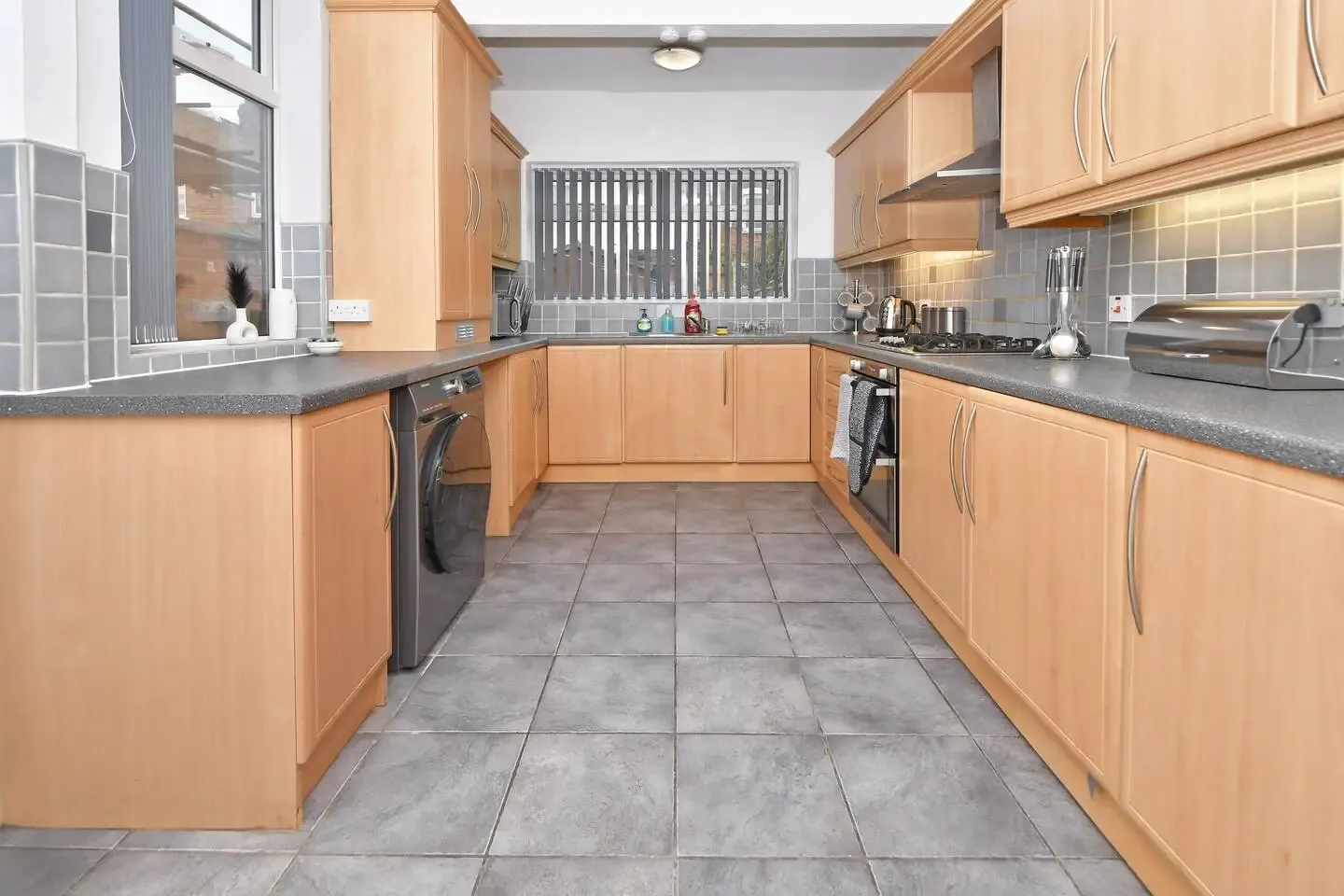 View Myrtle House - By Sigma Stays in 20 Myrtle Street, Crewe, CW2 7HY, United Kingdom Myrtle House - By Sigma Stays in 20 Myrtle Street, Crewe, CW2 7HY, United Kingdom - Property image 4 - VivreStays