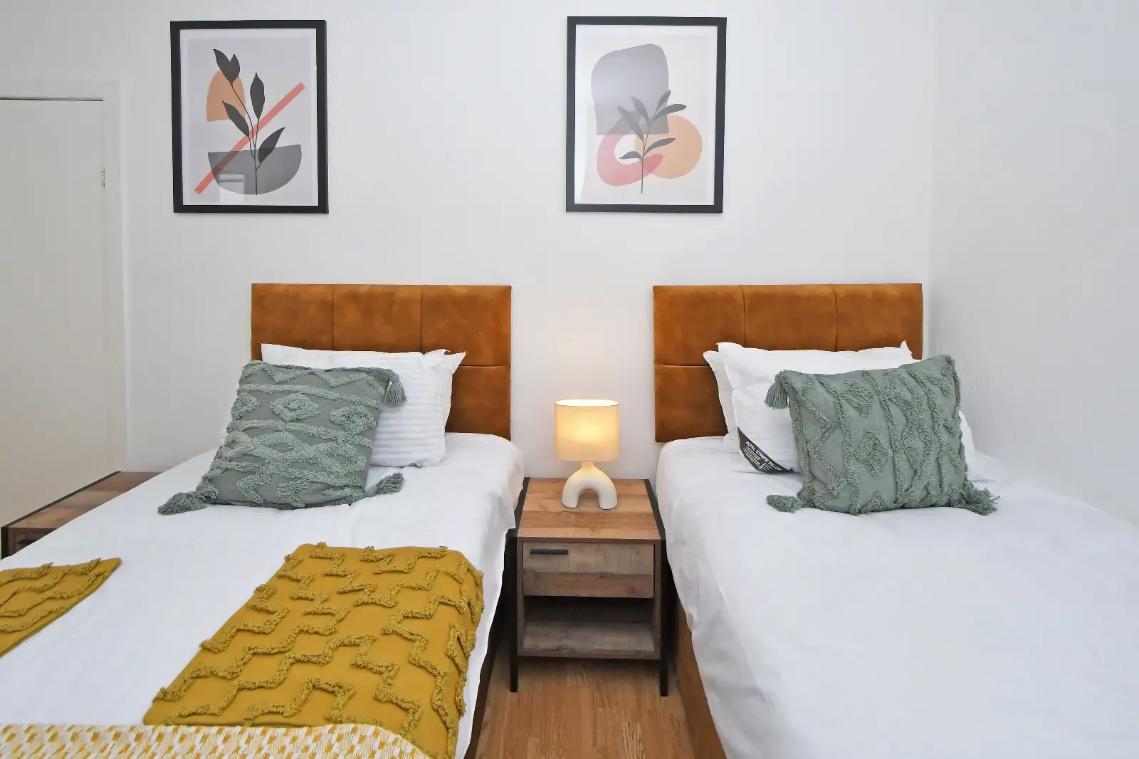 View Myrtle House - By Sigma Stays in 20 Myrtle Street, Crewe, CW2 7HY, United Kingdom Myrtle House - By Sigma Stays in 20 Myrtle Street, Crewe, CW2 7HY, United Kingdom - Property image 8 - VivreStays