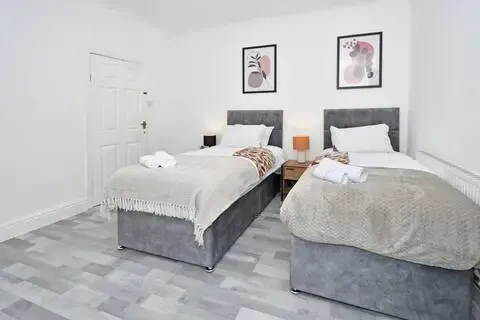 View Myrtle House - By Sigma Stays in 20 Myrtle Street, Crewe, CW2 7HY, United Kingdom Myrtle House - By Sigma Stays in 20 Myrtle Street, Crewe, CW2 7HY, United Kingdom - Property image 9 - VivreStays