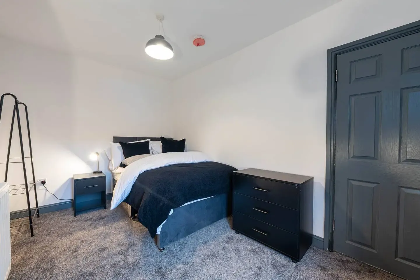 Station House - By Sigma Stays in 26 St Clair Street, Crewe, CW2 6HB, United Kingdom - Property image 2 - VivreStays