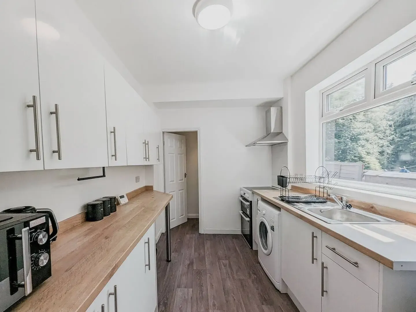 View Valley Park House - By Sigma Stays in 138 Flag Lane, Crewe, CW2 7QX, United Kingdom Valley Park House - By Sigma Stays in 138 Flag Lane, Crewe, CW2 7QX, United Kingdom - Property image 5 - VivreStays