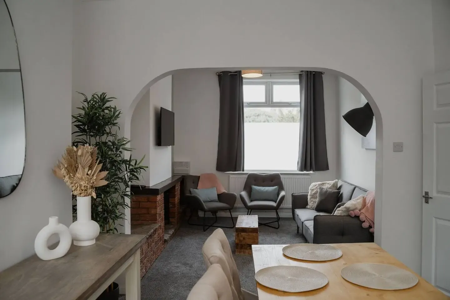 Valley Park House - By Sigma Stays serviced apartment - Crewe - VivreStays