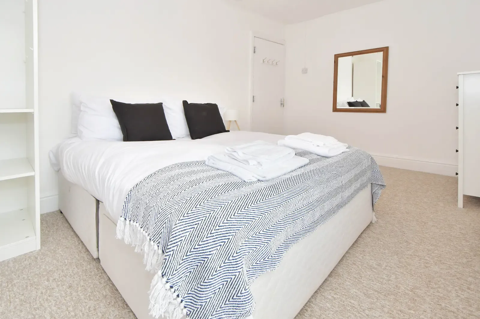View Walthall House - By Sigma Stays in 270 Walthall Street, Crewe, CW2 7LE, United Kingdom Walthall House - By Sigma Stays in 270 Walthall Street, Crewe, CW2 7LE, United Kingdom - Property image 6 - VivreStays