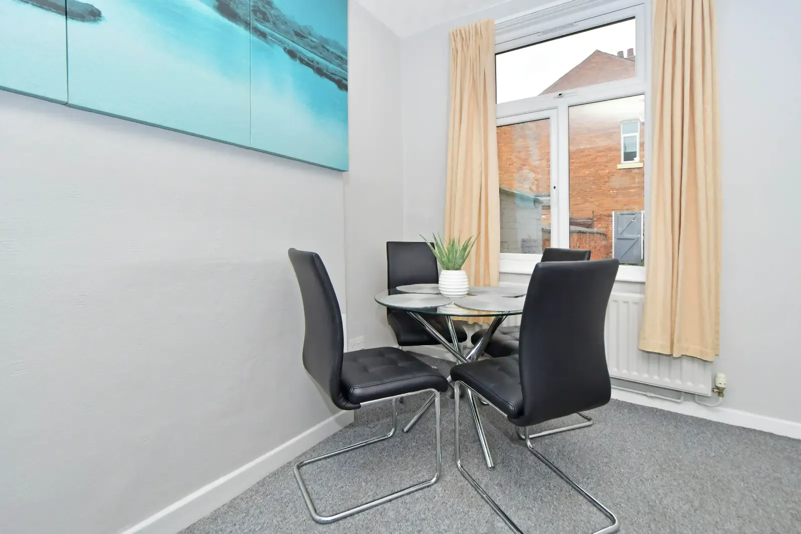 View Wistaston House - By Sigma Stays in 167 Wistaston Road, Crewe, CW2 7RH, United Kingdom Wistaston House - By Sigma Stays in 167 Wistaston Road, Crewe, CW2 7RH, United Kingdom - Property image 13 - VivreStays