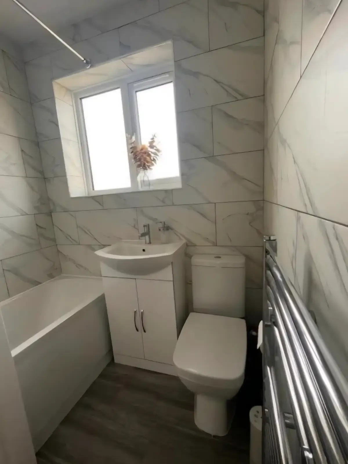 View Abbey wood family home in 13 Glendown Road, SE2 0RJ Abbey wood family home in 13 Glendown Road, SE2 0RJ - Property image 2 - VivreStays