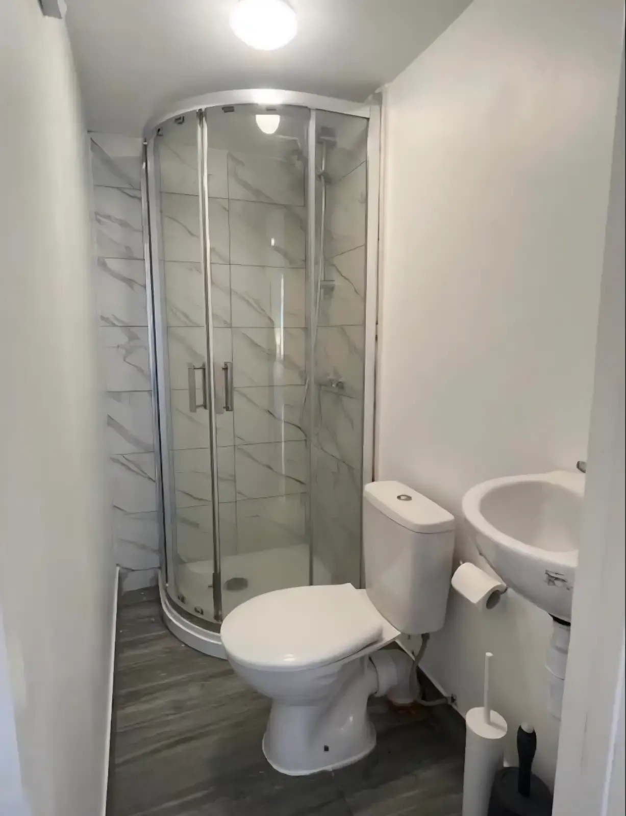 View Abbey wood family home in 13 Glendown Road, SE2 0RJ Abbey wood family home in 13 Glendown Road, SE2 0RJ - Property image 6 - VivreStays