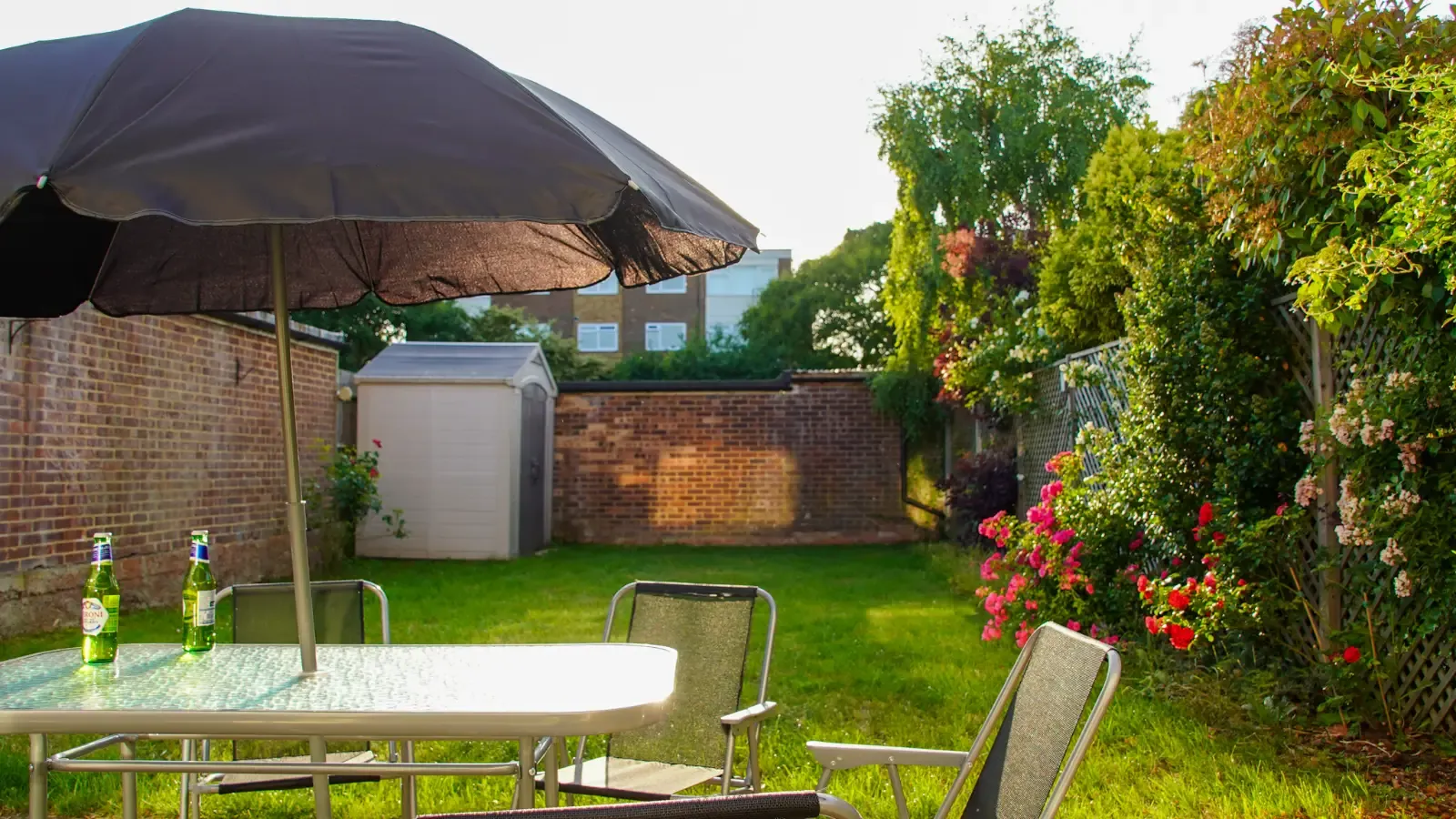 4 Bed Beautiful Home, Beckenham Junction, Pool Table in 52 Lankton Close, Beckenham, BR3 5DZ, United Kingdom - Property image 21 - VivreStays