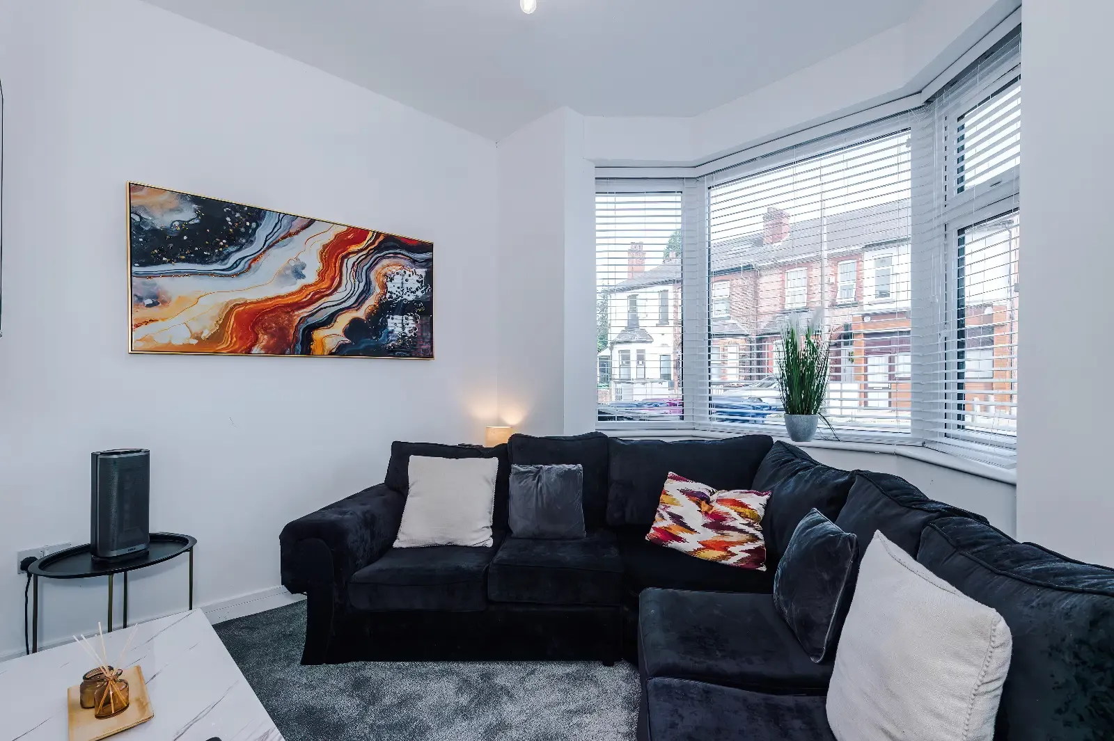 Game Zone | Near Trafford Centre | Sleeps 8 in 470 Liverpool Road, M30 7HZ - Property image 7 - VivreStays